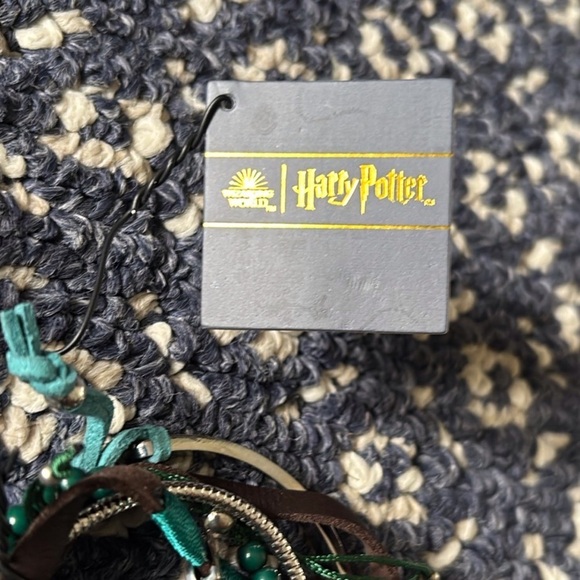 Harry Potter Slytherin House beaded stacked bracelet set - Picture 3 of 5